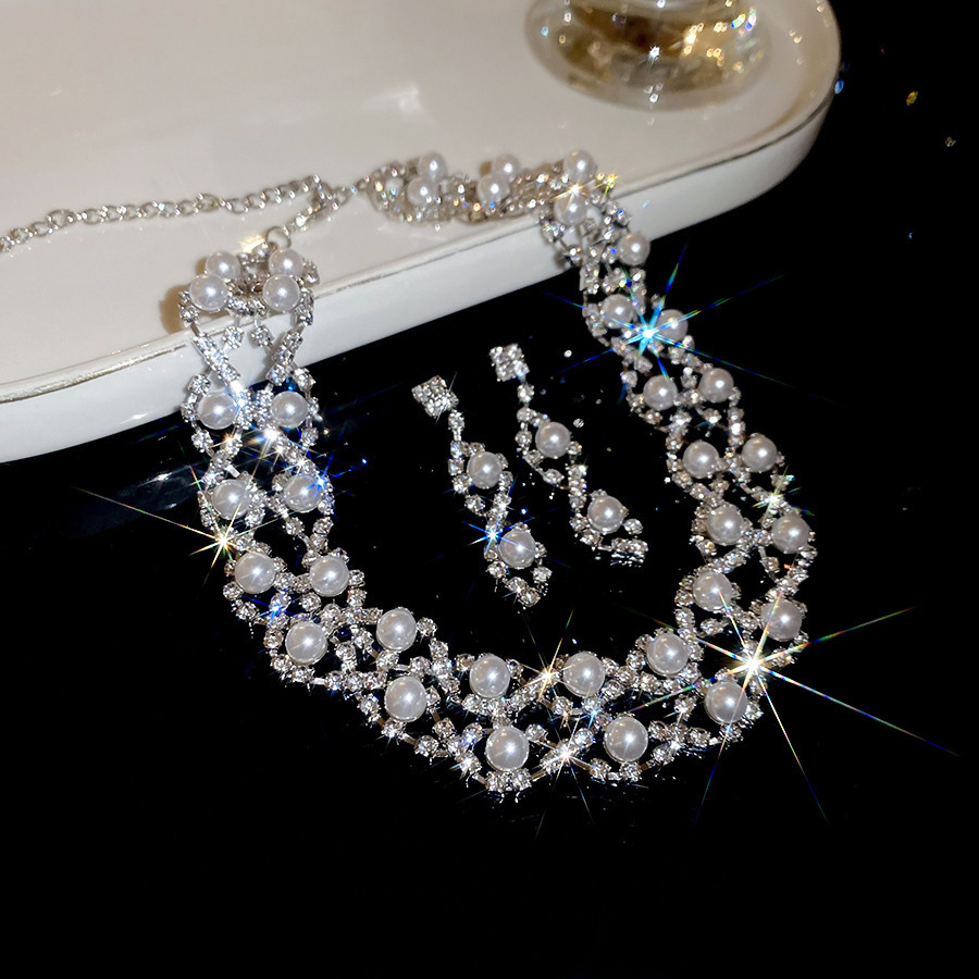 Medieval vintage diamantes goteo pendientes collar ligero lujo nicho cerradura estilo palacio conjunto de joyas exquisitas