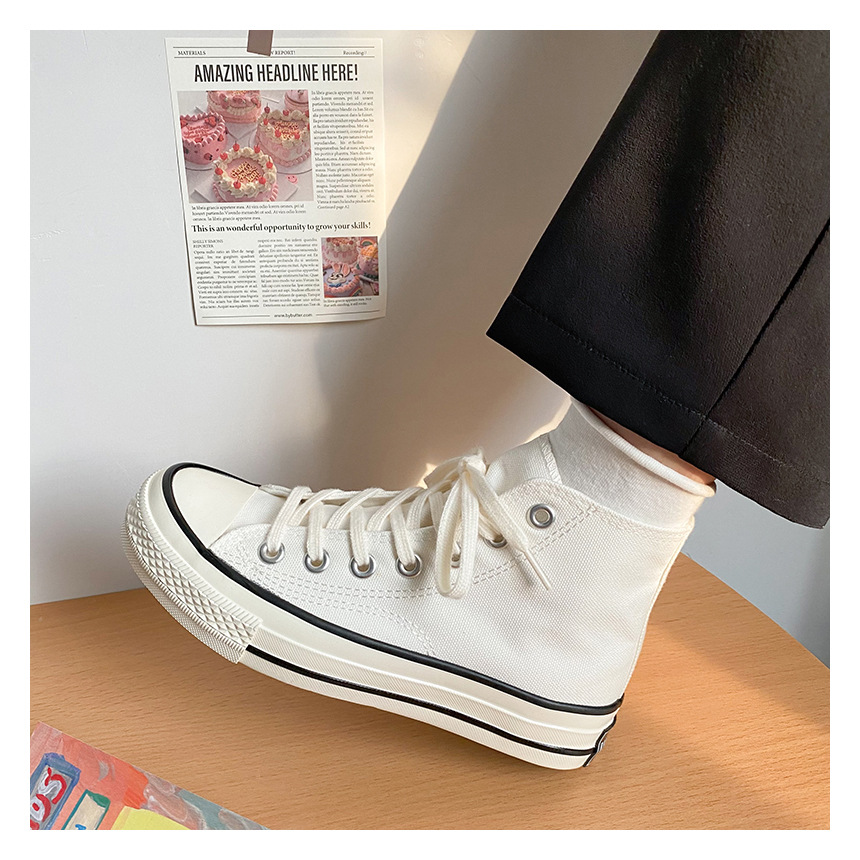 18014 白黑 加色(2022）