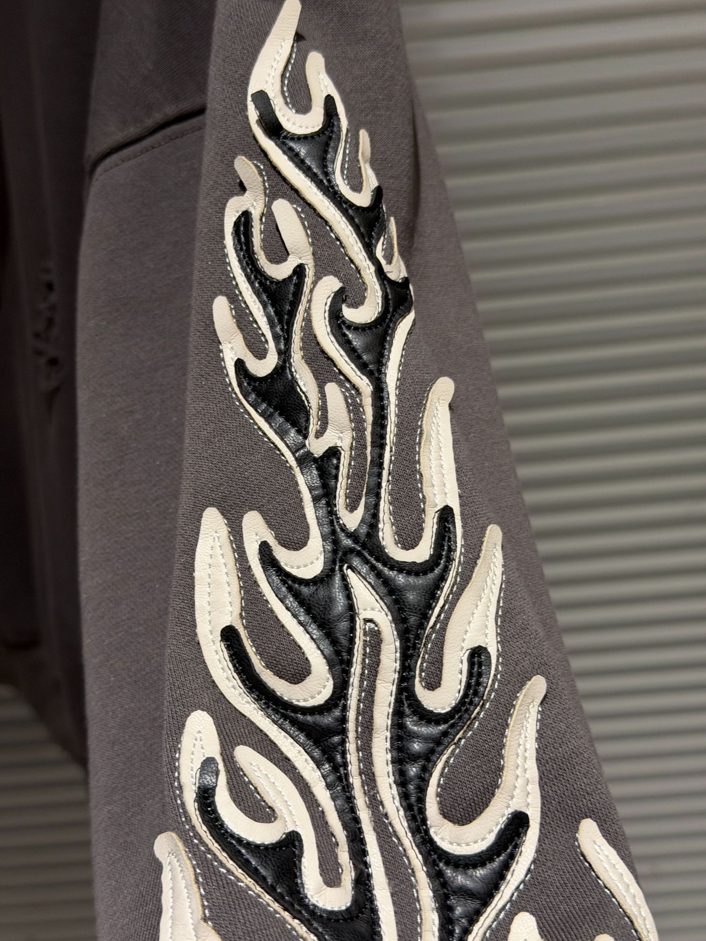 GMABCD Unisex Distressed Embroidered Zip-Up Hoodie – Relaxed Streetwear Jacket - detail 25