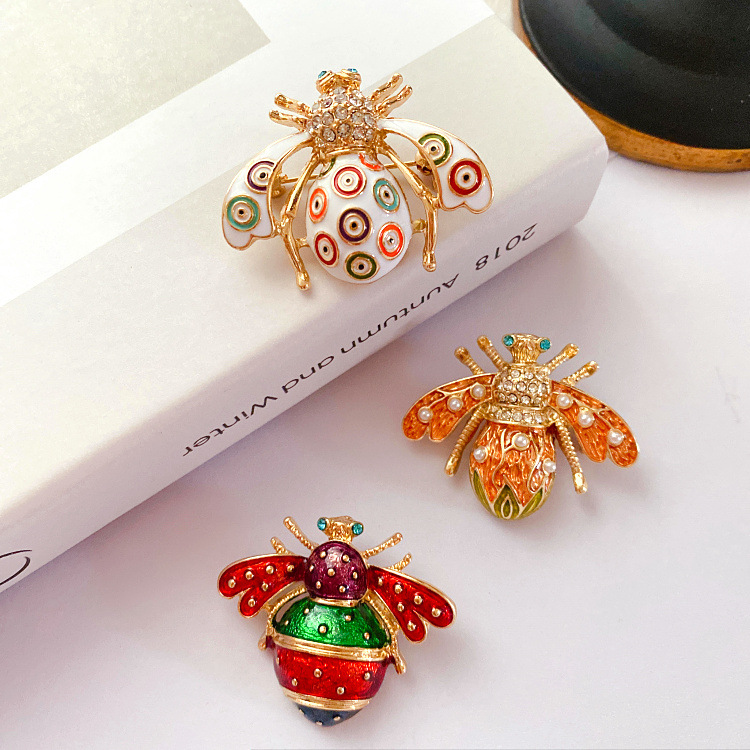 15g Weight Artificial Pearls, Rhinestones Inlay Material Brooches Classification Daily Occasion Alloy Material Insect Pattern Unisex Gender Plating Design Retro Style Retro Pin Insect Alloy Plating Artificial Pearls Rhinestones Unisex Brooches 无