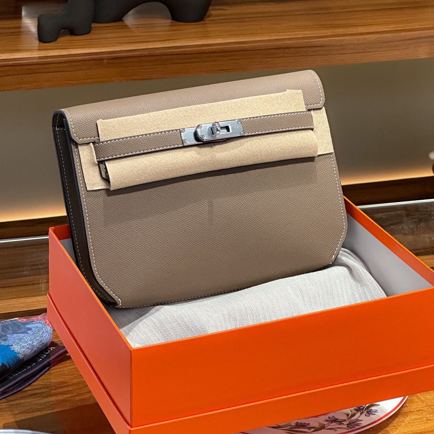 다크 엘리펀트 그레이 메신저 백