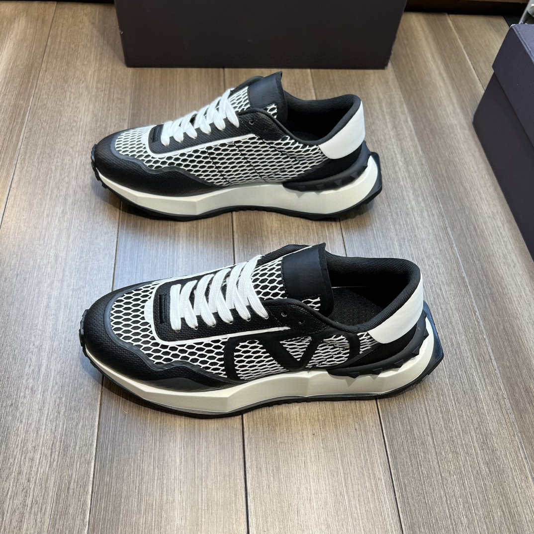 Fashionable comfortable breathable lightweight sneakers platform for…