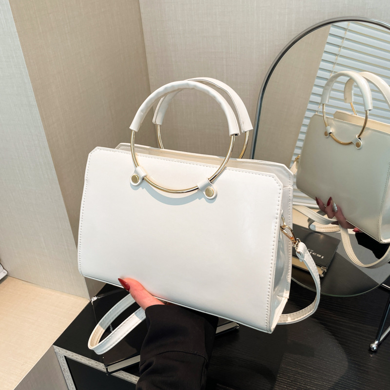 2024, nuevo bolso de gran capacidad, bolso de mano de estilo europeo y americano, bolso de anillo, bolso de hombro.