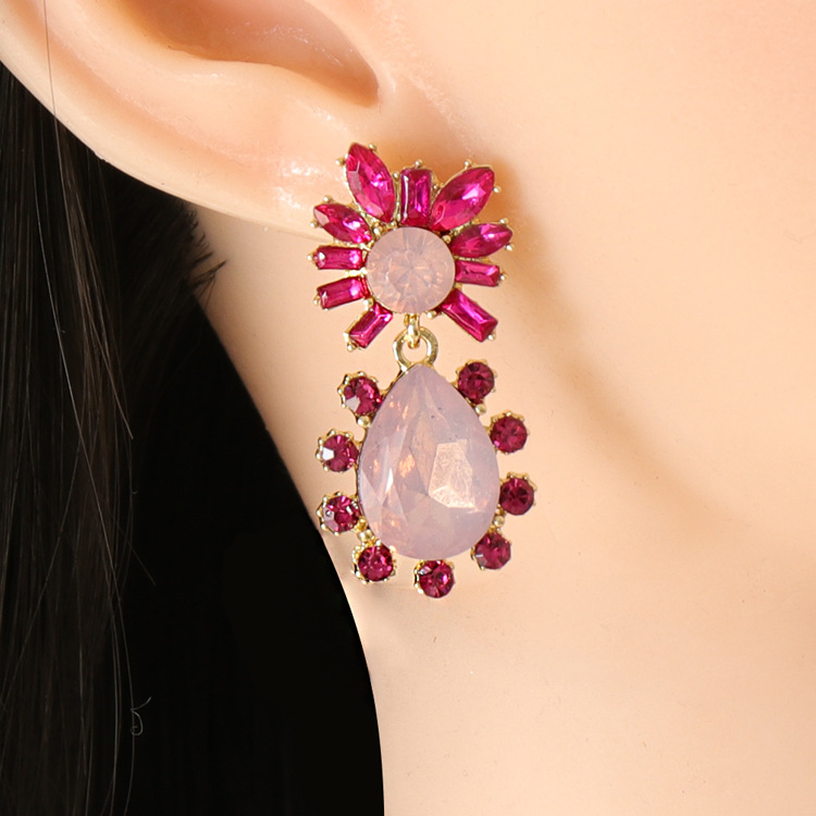 Fashion Alloy Rhinestone Colored Diamond Geometric Earrings display picture 17