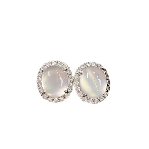 Yingying white moonlight ice transparent white chalcedony round gemstone earrings for women light luxury niche high-end ice transparent lychee earrings