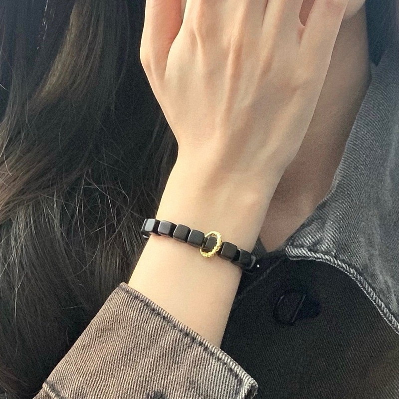 Green Sandalwood Small Square Good Luck Lotus Bracelet Fingertip Toy Finger-Wrap Soft Bracelet for Girls Buddhist Beads for Men to Play with Rosary Beads