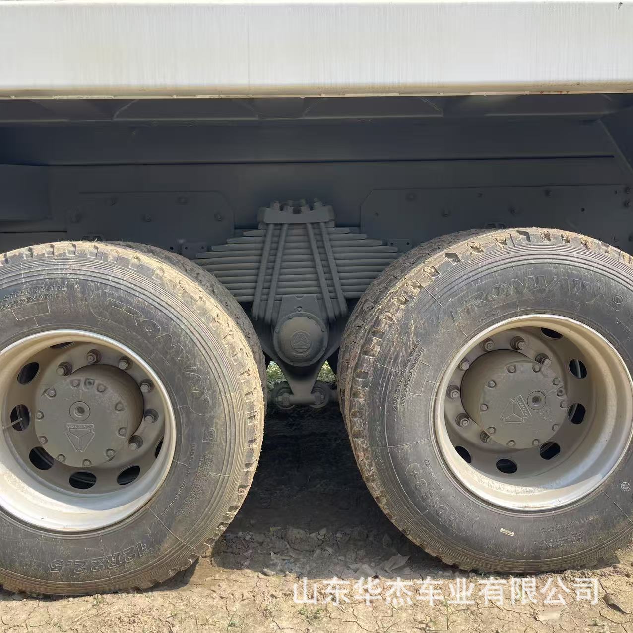 Supply of African Howo Dump Trucks, 375 Horsepower Howo Dump Trucks for Earthmoving, Used Howo Rear Eight-Wheel Dump Trucks