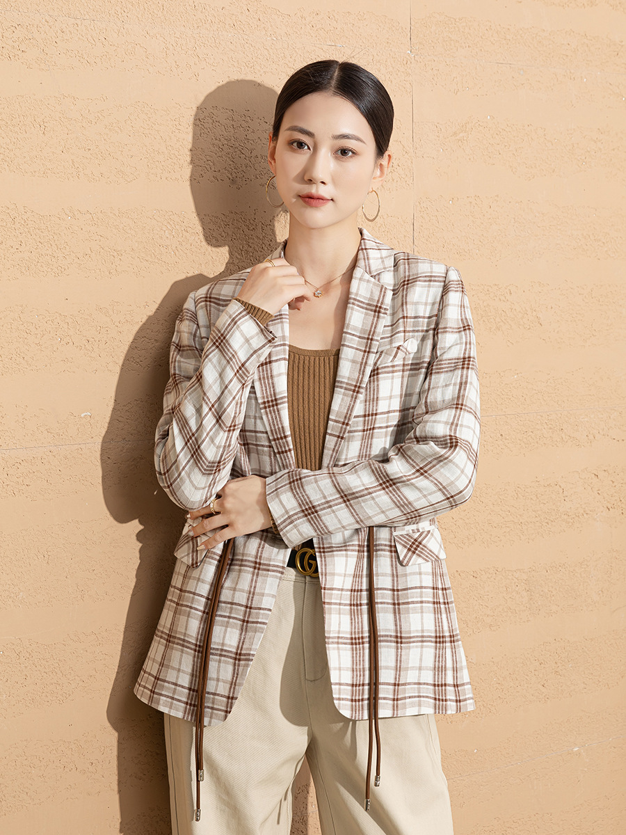 Áo blazer nữ vải lanh kẻ caro thiết kế độc đáo dáng ngắn — Ca rô