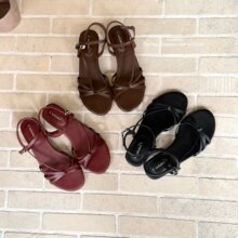 LUDAKE �nʽ¶ֺ��ЬŮ�ĵʹָ�����һ����С���OӋ�ճ��ٴ�ŮЬ
