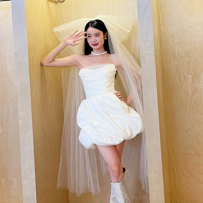 Легкое свадебное платье во французском стиле