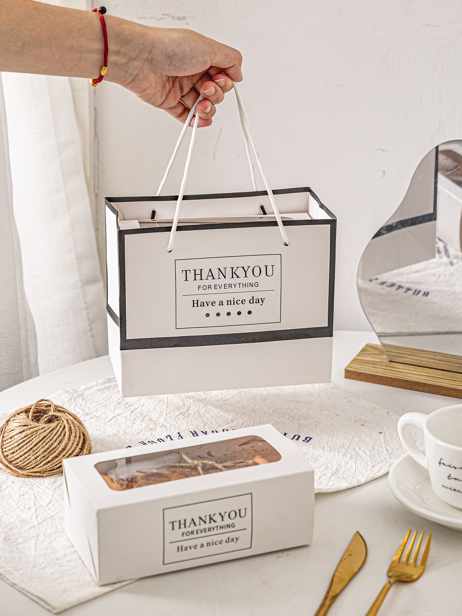 Red en línea abrazar toallas roll roll suizo antiguo sabor mousse cajón West Point pan crisp de nieve caja de horneado