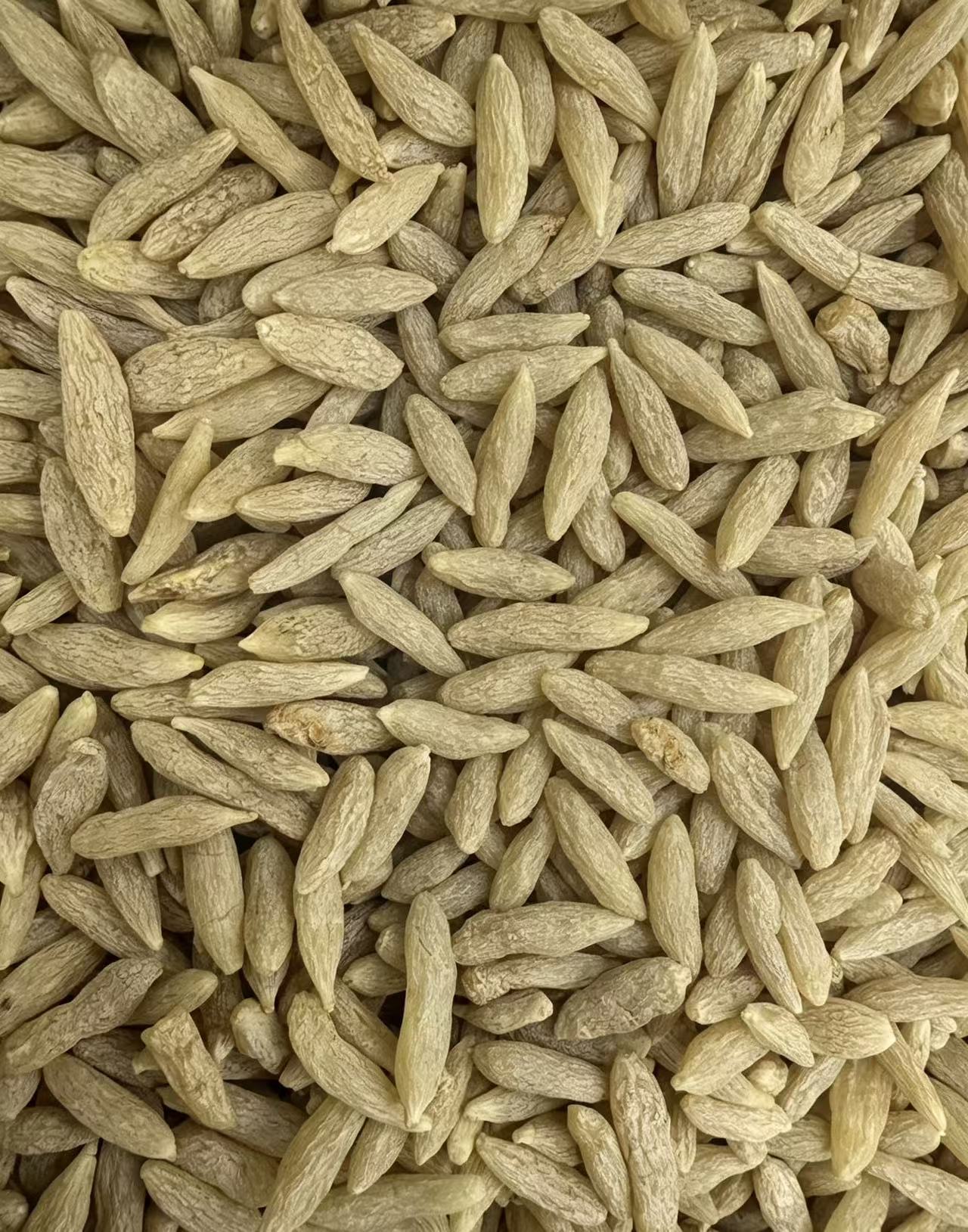 Sichuan Mai Dong Dried Ophiopogon Root 1000g Bulk Herb for Soup and Tea in use