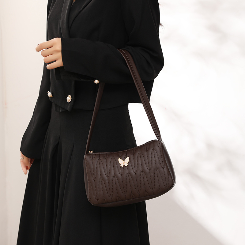 Rómbica bolsa axila femenina 2023 Nueva bolsa bordada de comercio exterior femenina pequeña bolsa al por mayor Nueva Moda bolsas de hombro