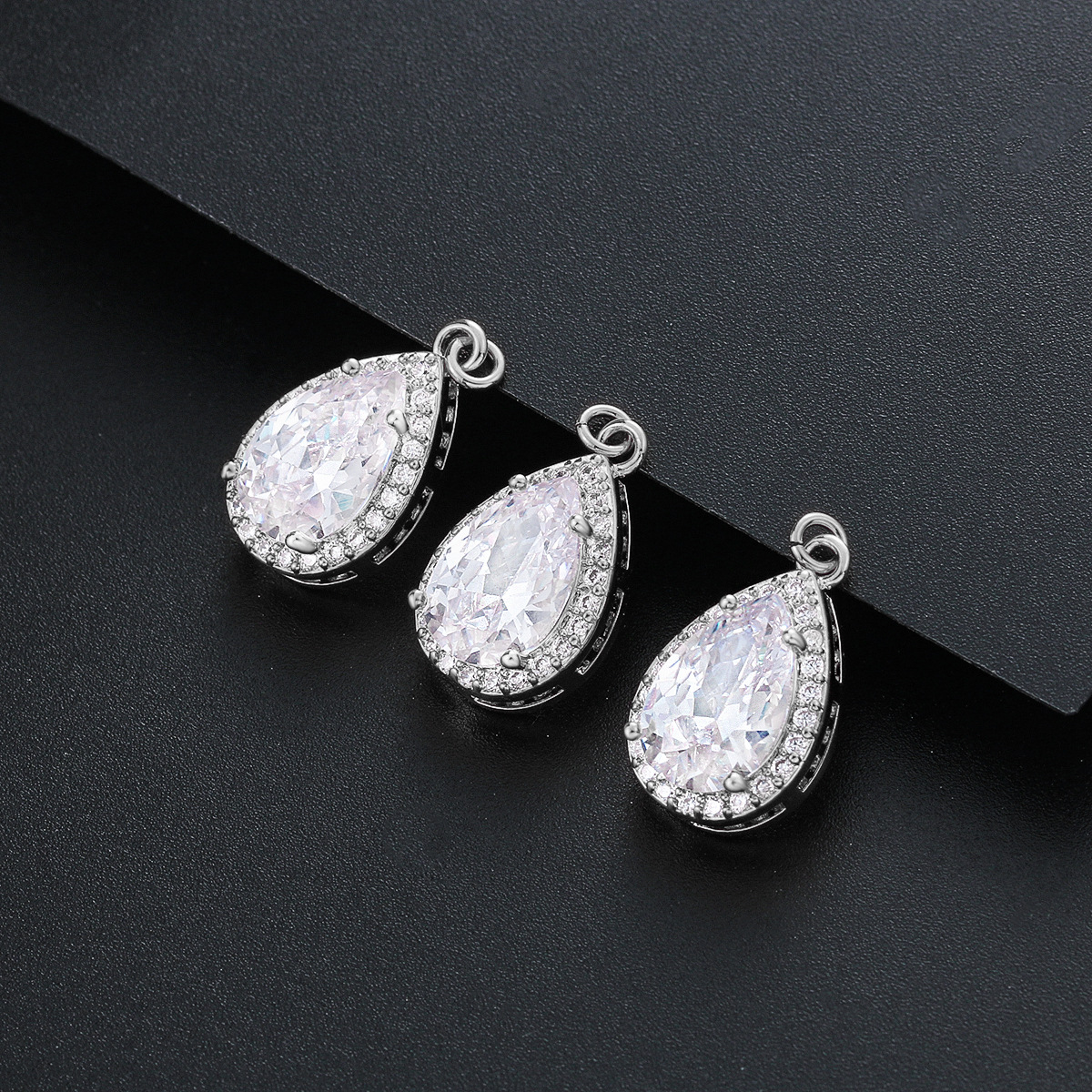 14/18/24k真金メッキ銅にドリルと長尾鎖の鎖の鎖のチェーンのネックレスを入れて長い鎖のアクセサリーの部品を掛けます。