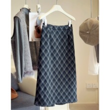 加绒加厚毛呢格子半身裙女2025冬新款高腰后开叉过膝中长款直筒裙