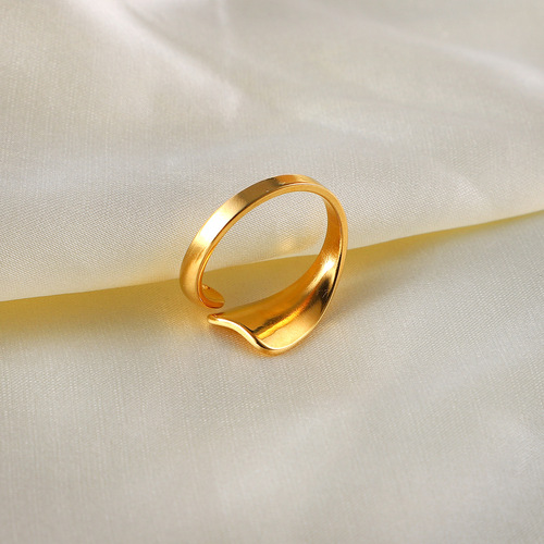 European and American INS Internet celebrity same style titanium steel ring 18K gold-plated stainless steel special-shaped open ring geometric ring for women