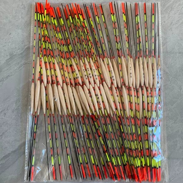 Balhan Float Crucian Carp Float Carp Float Black Pit Float 36 cm 1.5 Grams Luofei Wild Fishing Two Mesh Bold