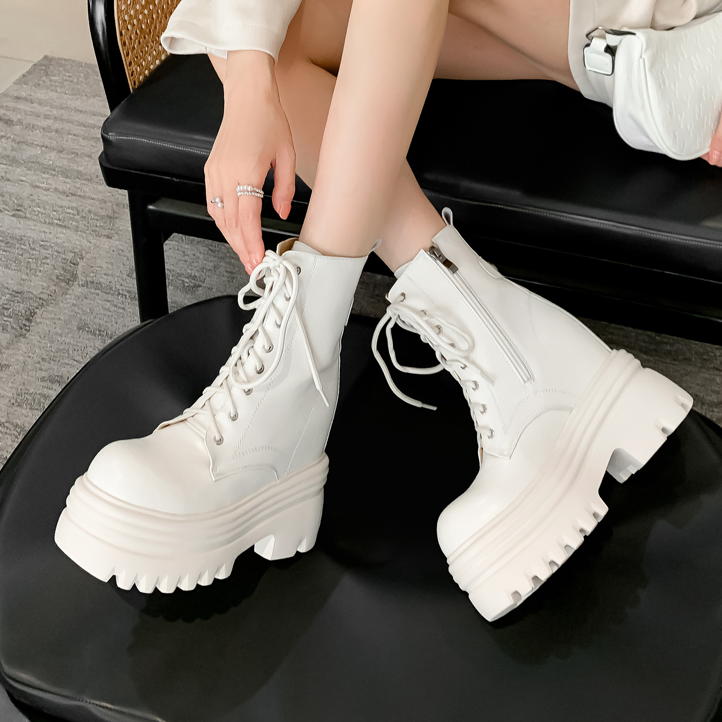 Lớp lót đơn màu trắng nhạt 12cm