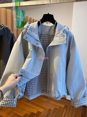 2025短款春装连帽冲锋衣夹克内衬格子拼接新款宽松韩系风衣外套女