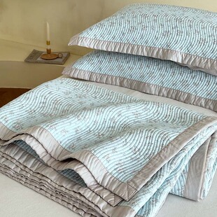 Korean Da Goose's New Lyocell Tencel Printed Bed Cover Three-Piece Set Retro Floral Quilted Quilted Non-Slip Bed Cover