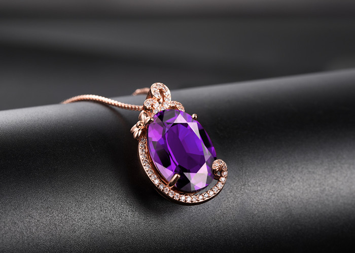 Diamond-studded Purple Rhinestone Pendant Full Diamond Pendant Necklace Fashion Jewelry display picture 5