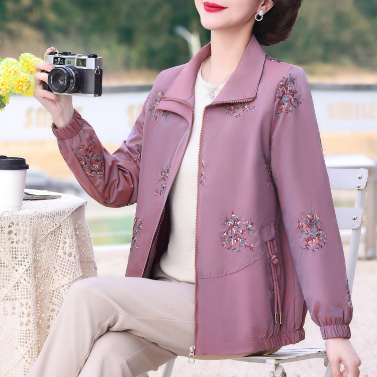 2024妈妈秋季薄款风衣外套中老年女装春秋休闲夹克洋气奶奶装上衣