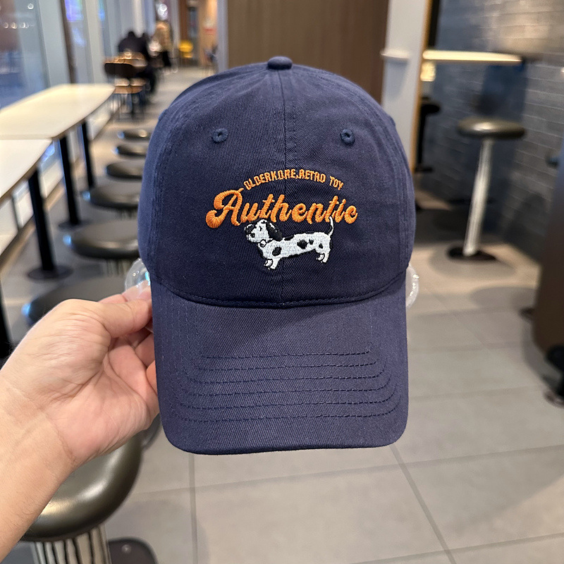 Sombreras de béisbol personalidad femenina letras de perro manchado bordado blando superior cara pequeña sombrero de primavera y verano pareja de calle universal