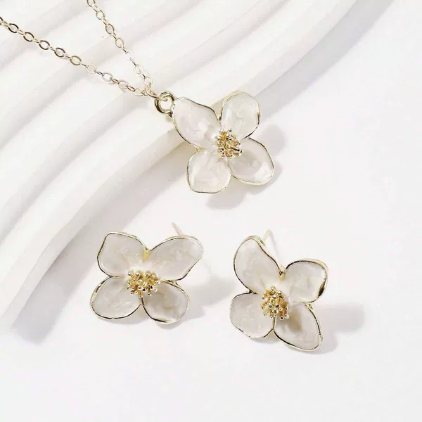 Cross-Border Hot-Selling Oil-Dropping Camellia, Five-Leaf Flower Necklace and Earrings Set, Forest Style, Fresh Holiday Style Camellia