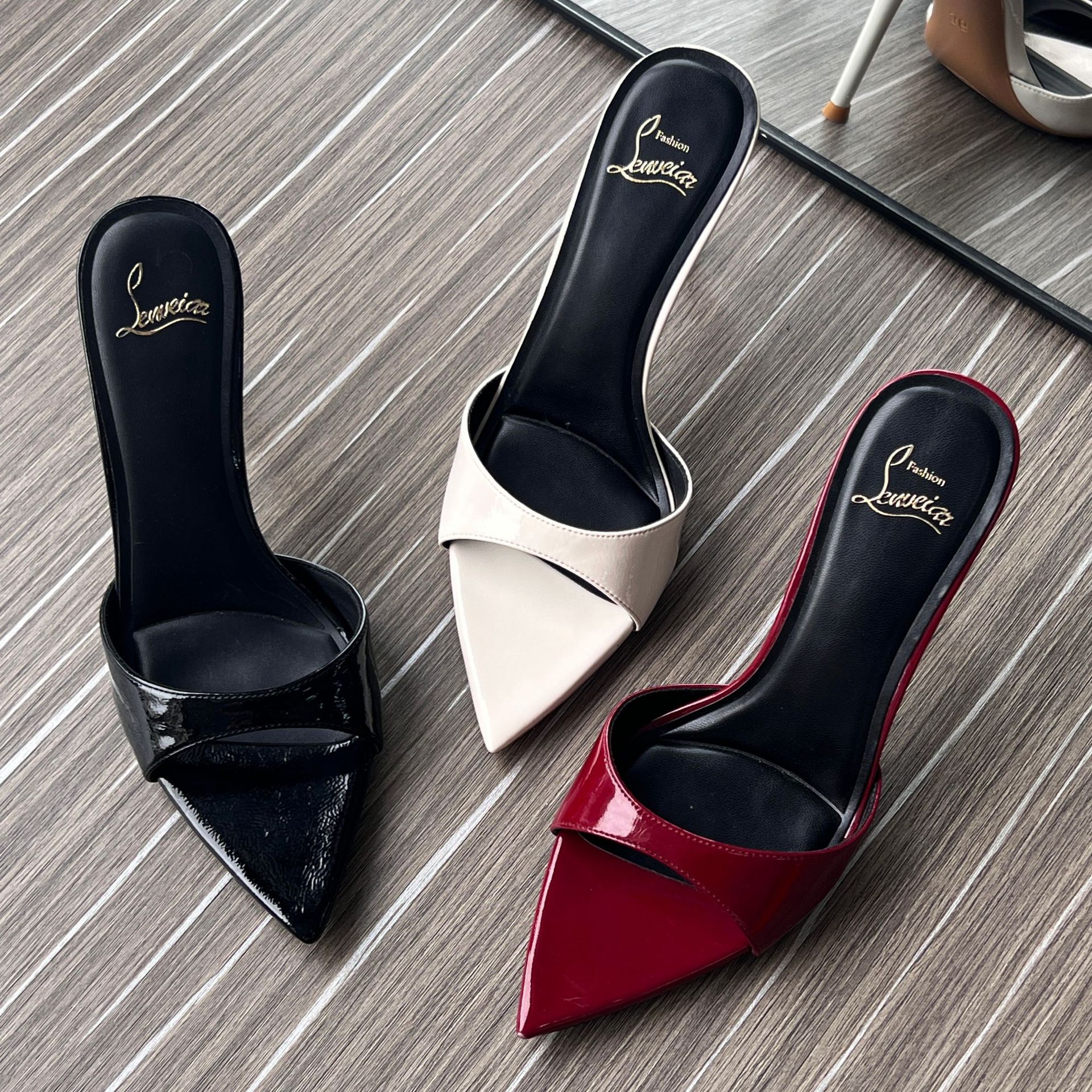 Patent leather high-heeled slip-on sandals for women, new style, pointed toe, open toe, fashionable and versatile, with thin heels