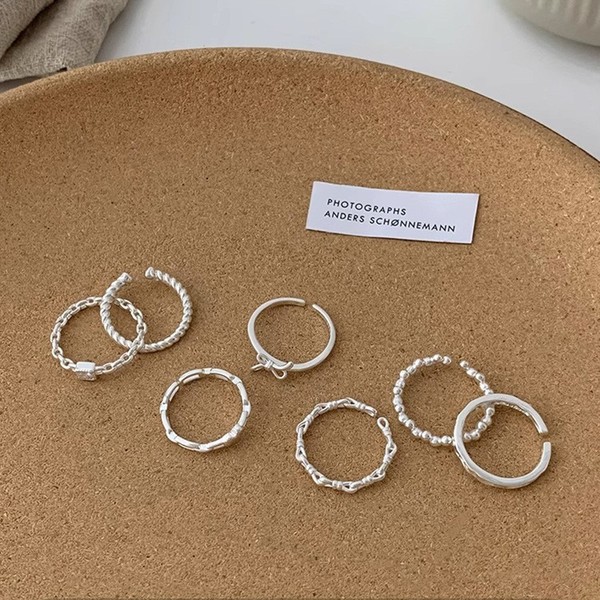 Brand design universal ring