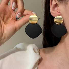 欧美风几何图片耳针女百搭个性耳环女小众气质冷淡风高级感耳饰品