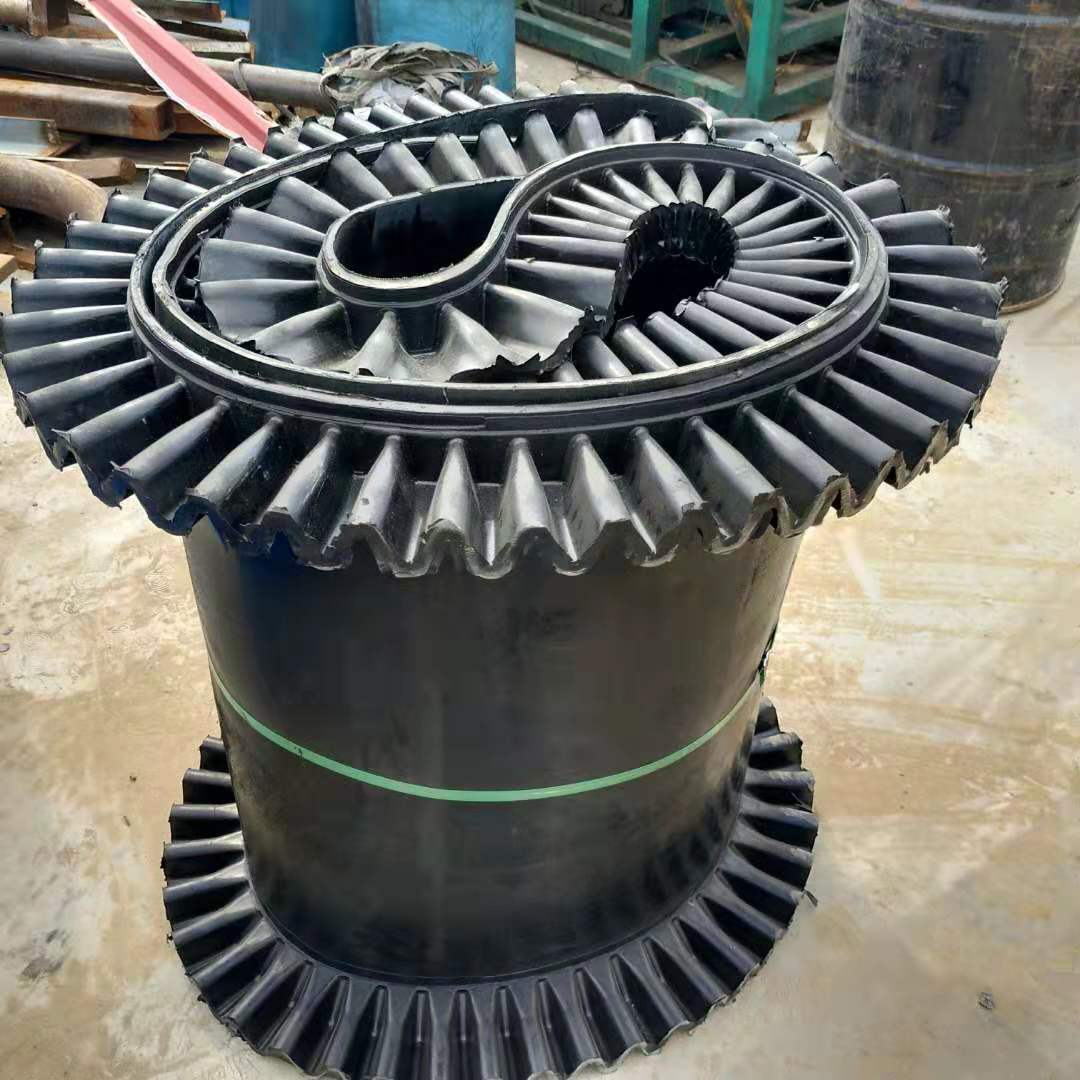 输送带厂家NN200裙边橡胶皮带1米宽尼龙大倾角砂石料运输工业带