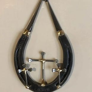 �羳���� ţ�� �R��� ���HorseshoeNail Cross Wall Decoration