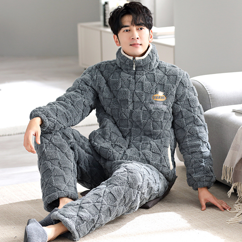 Pijama de hombre invierno de lana de coral tres capas de algodón intercalado grueso y chaqueta de lana de algodón calentamiento conjunto de ropa para el hogar de franela