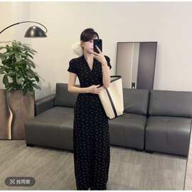 春夏新款黑色气质长裙领套头显瘦设计感星星连衣裙图片色薄纱