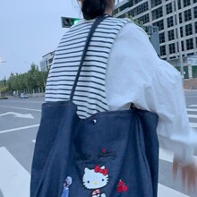 大容量百搭单肩手提包可爱刺绣卡通kitty新款牛仔托特通勤包网红
