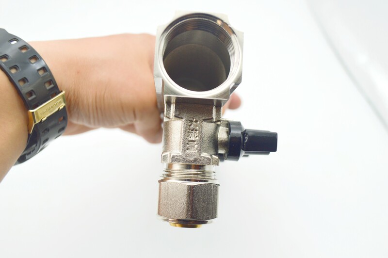 メーカー直供分水器厚さインチ主棒20頭鏡面fb歯車大流量地暖分水器|undefined