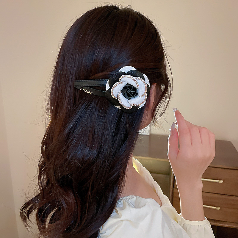 Elegant Flower Pu Leather Artificial Rhinestones Hair Clip 1 Piece display picture 14