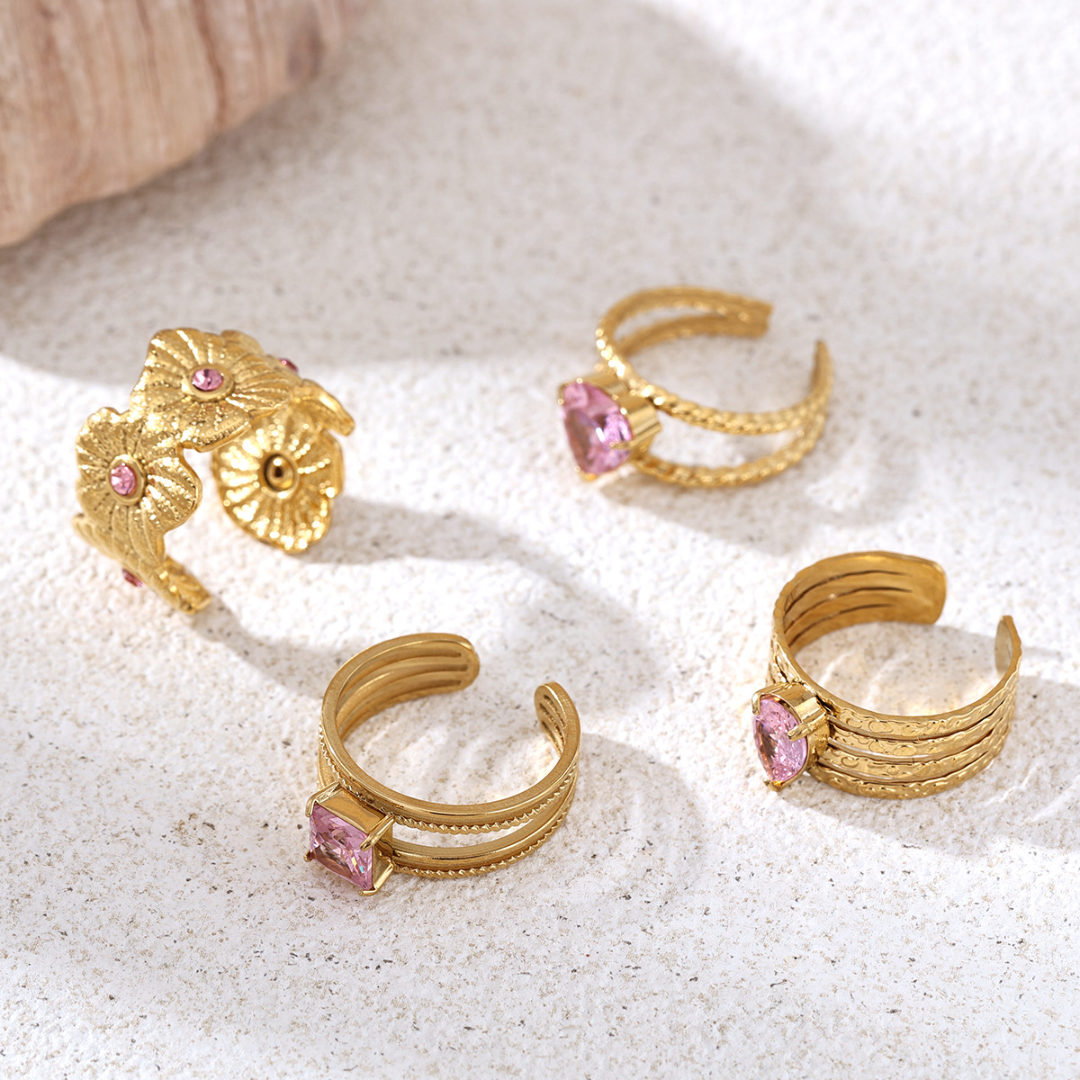 Anillo de acero inoxidable de alta calidad ligero y lujoso, anillo de zircon rosa pálido incrustado en titanio para mujeres no se desvanece