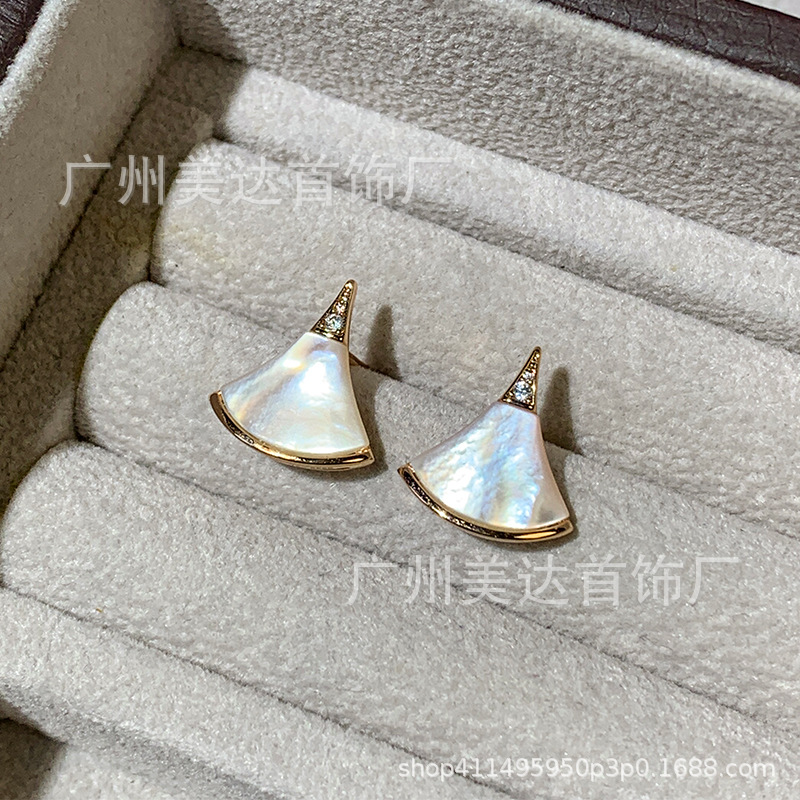 V金寶家裙子耳釘925銀針扇形耳環女百搭奢華明星同款耳墜高級感