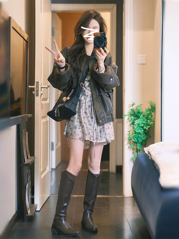 气质碎花连衣裙子2025新款女开秋感短裙小个子早秋季流行穿搭|undefined