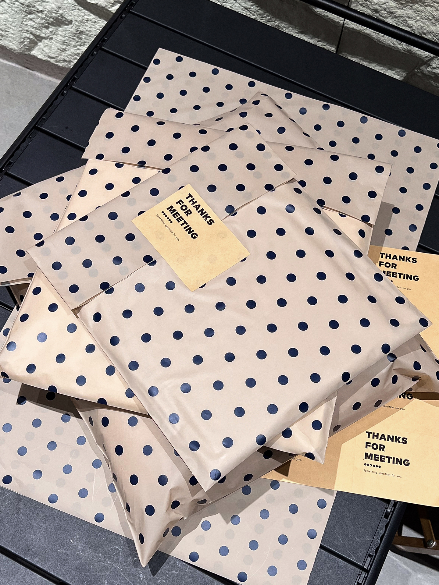 Wave Point esmerilado plano bolsa de plástico tienda de ropa bolsa de ropa bolsa de logotipo personalizado embalaje de regalo