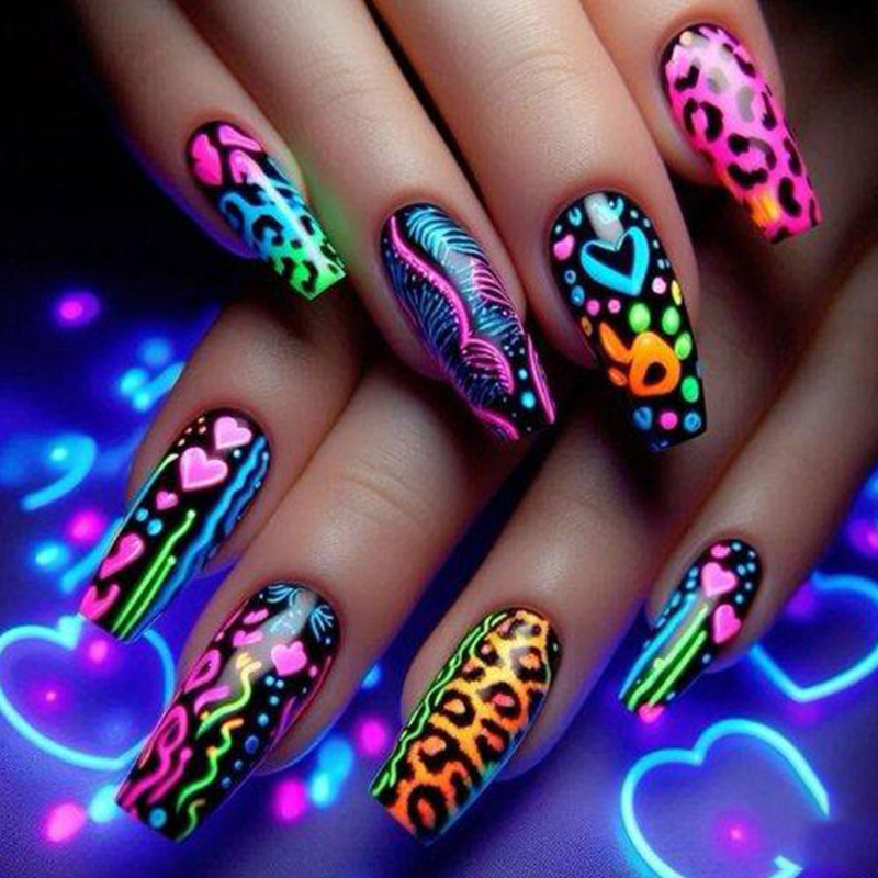 Neon Leopard Print Nail Stickers for Foreign Trade, Cross-Border Fashion Wearable Nails, Medium Square Detachable Nail Pieces
