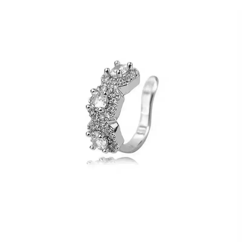 Full-diamond ear cuffs, fashionable non-pierced earrings, copper inlaid zirconia ear studs, European and American niche personalized ear clips for men and women