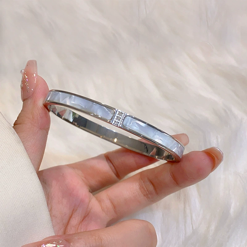 Bracelet, stainless steel, light‑luxury style with diamond‑accent options, silver variants