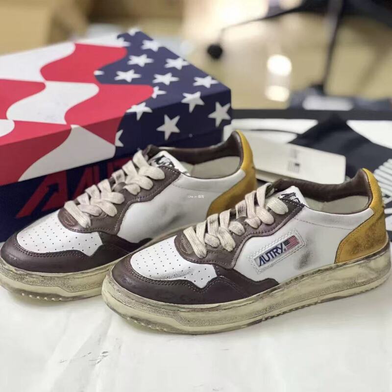 2025 New Autry Retro Old Dirty Shoes Casual Sneakers 2025 New Moral Training Thick Sole Low Top