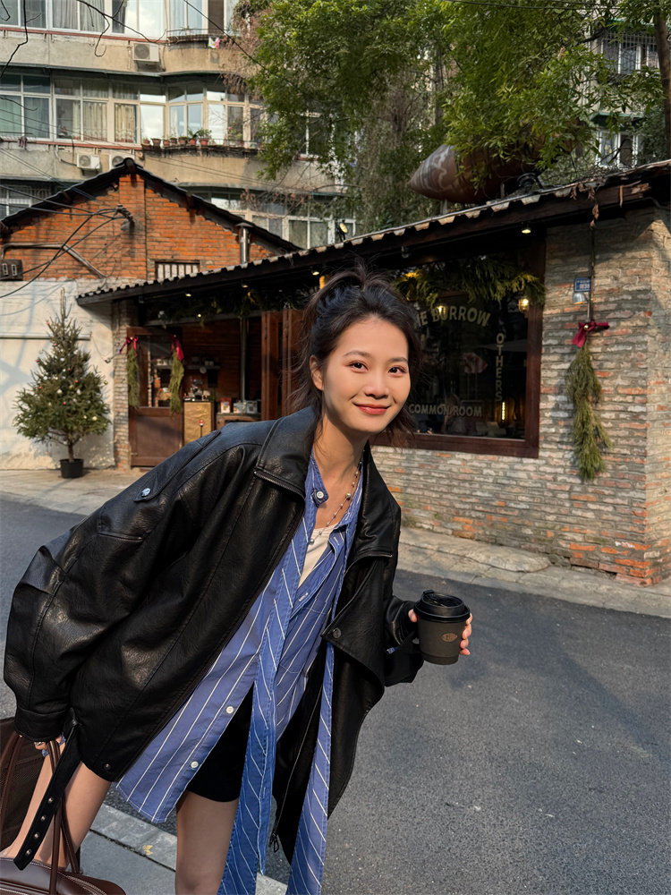 Women's Leather Jacket Spring and Autumn 2025 New Trendy Black Cool Biker Pu Jacket for Petite Figures