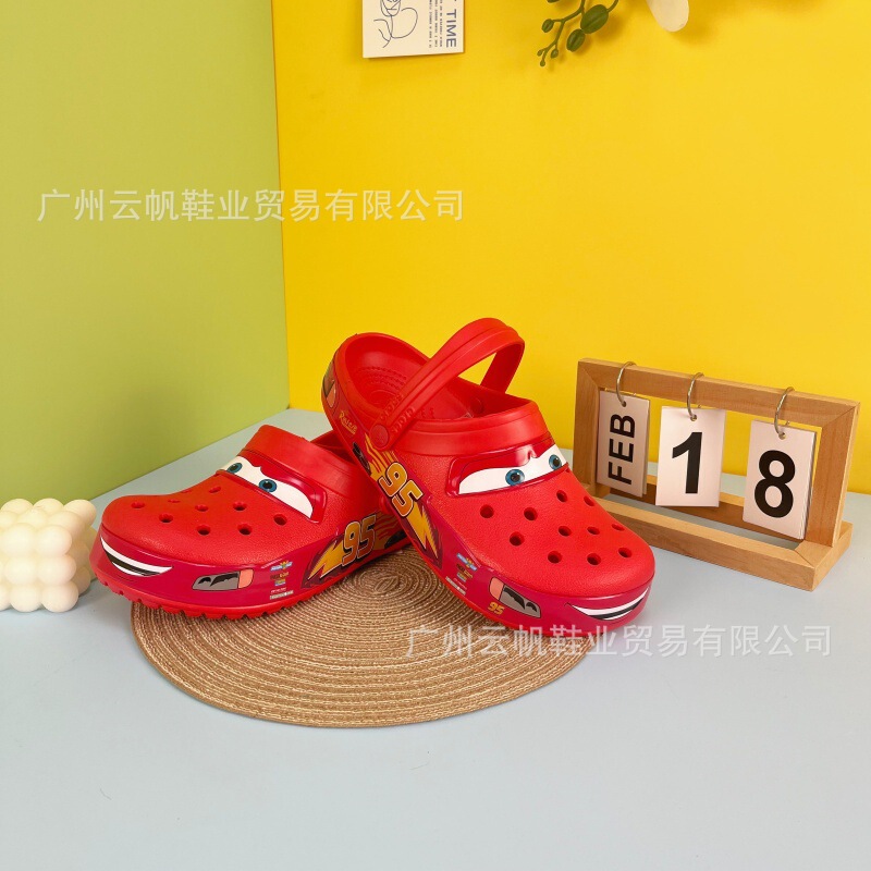 Cross Mcqueen 95 Car Clogs Boys and Kidsren Family Shoes Outdoor Casual Versatile Breathable Casual Beach Shoes