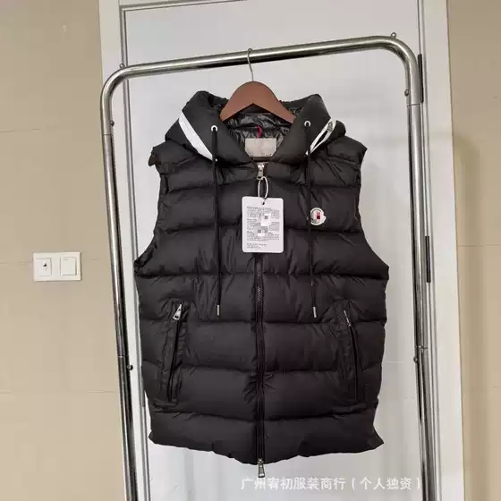 Mon2024 Men's & Women's New Hooded Vest Casual Autumn Winter Cotton Quilted Padded Vest Outerwear