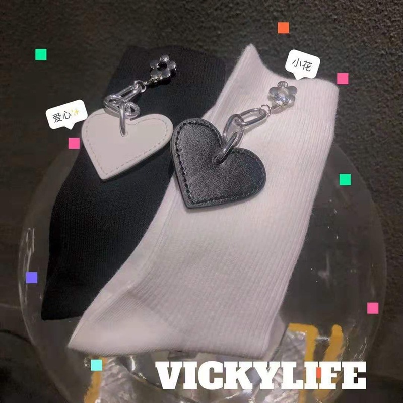 Wholesale Love PU Chain Hang Tags with Pin Clasp Accessories for Clothing Bags and Socks Decorative Accessories DIY Crafting Supplies